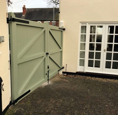 east yorkshire hardwood gate 1